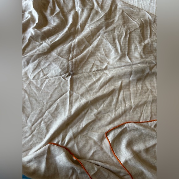 Hermes cream scarf - Picture 14 of 16
